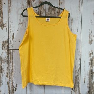 Vintage Anvil, Yellow Tank Top. Size XL. In like new condition!